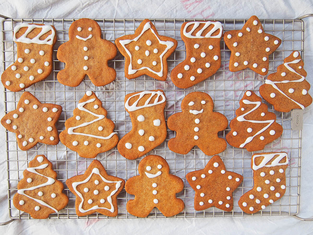 Pepparkakor (Swedish ginger thins) are wonderfully crisp, spiced cookies that are perfect for festive occasions, or any excuse. They're easy to make, can be decorated or left plain. Sweet, spiced, crunchy & delicious. rows of pepparkakor Swedish ginger thins on a cooling rack.